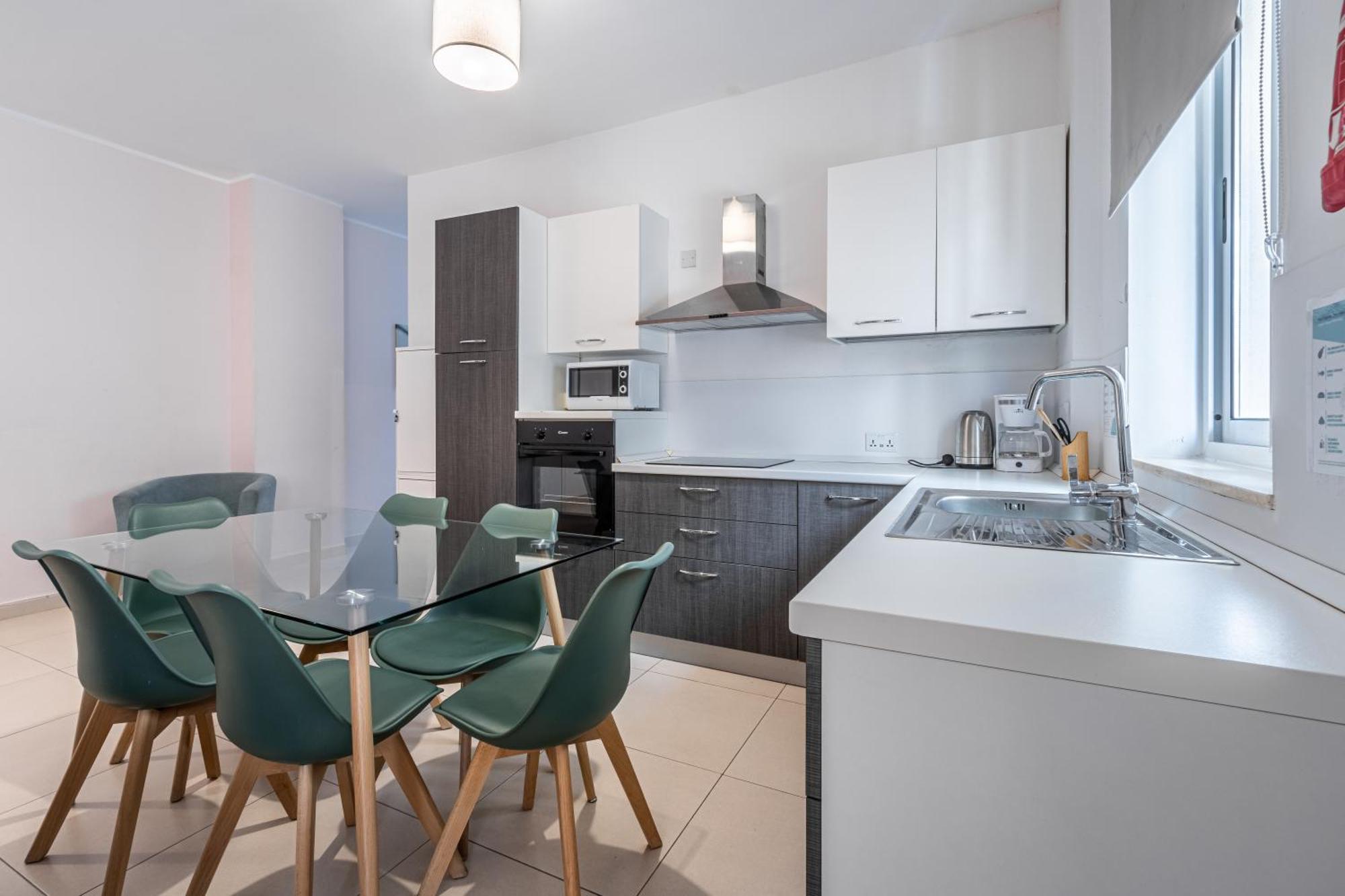 St Julians - Balluta 2 Bedroom Apartment San Giuliano Esterno foto
