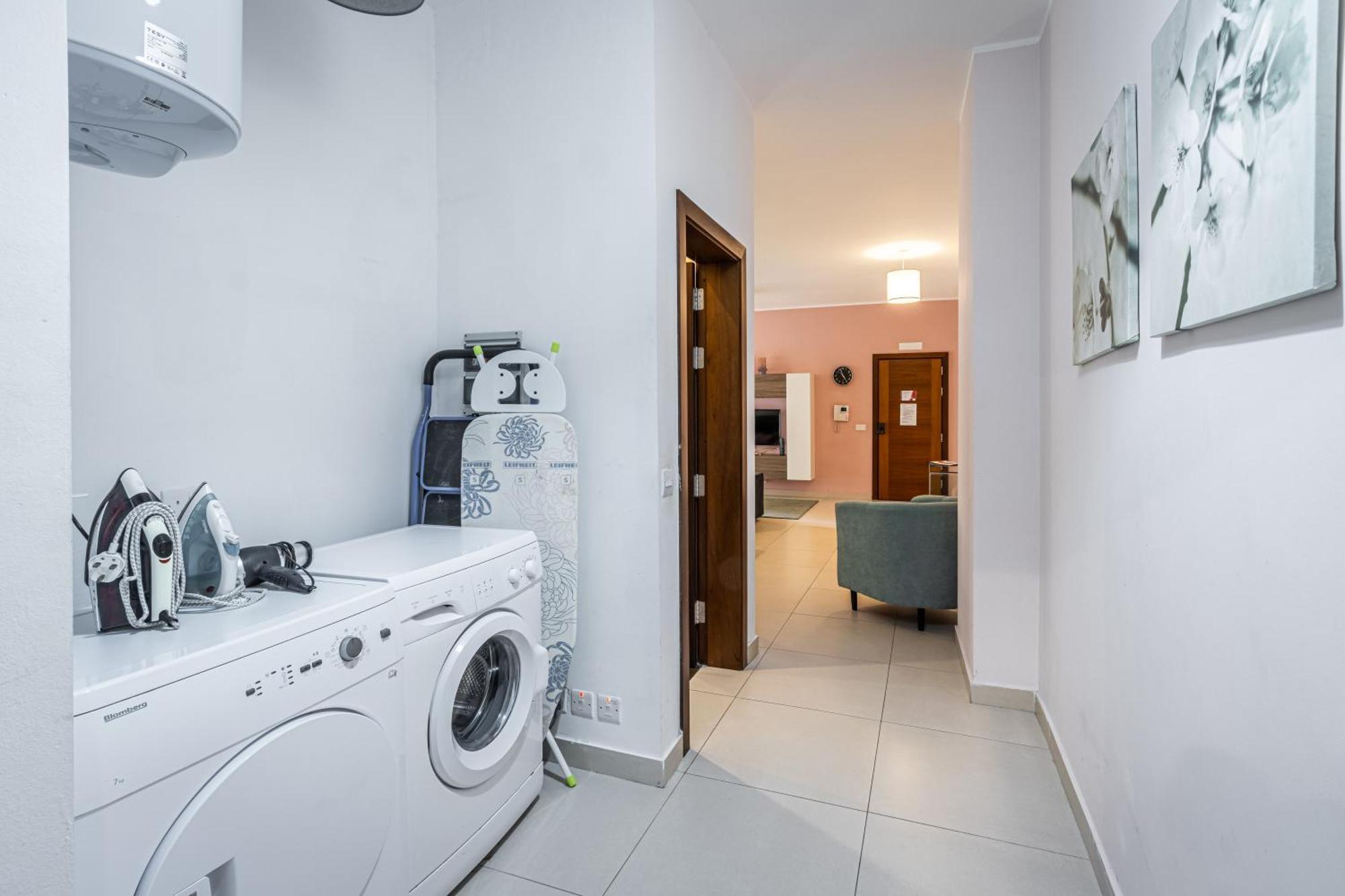 St Julians - Balluta 2 Bedroom Apartment San Giuliano Esterno foto